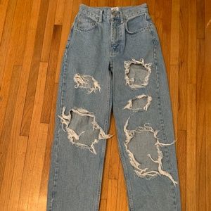 BDG High-Waisted Baggy Jean Destroyed Light Wash